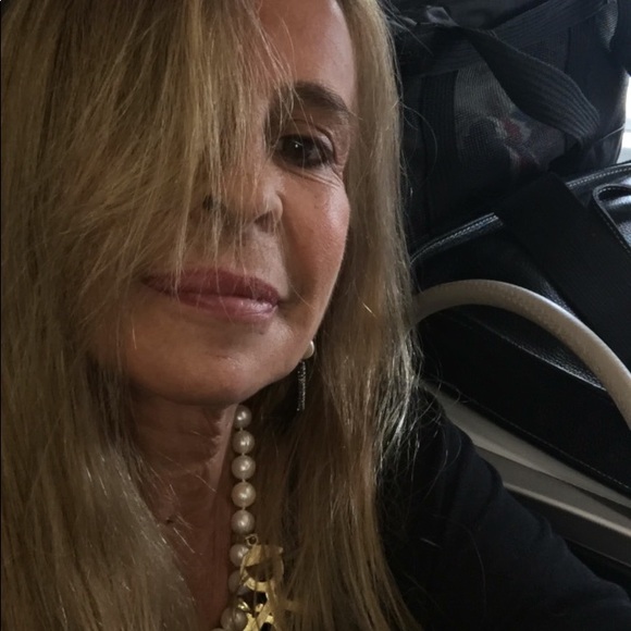 Meet your Posher, Isabel - Picture 1 of 1